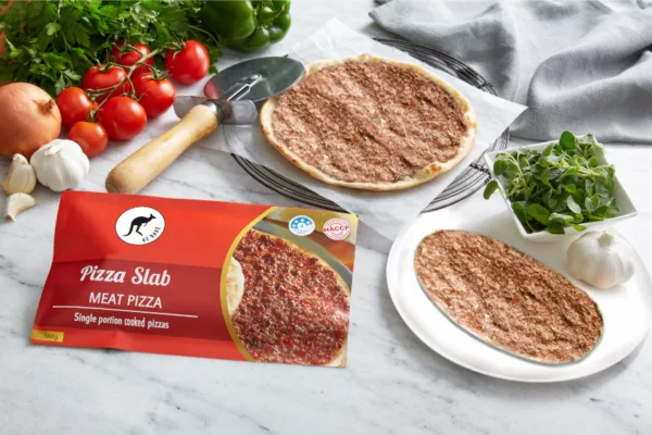 The oz bake meat pizza is the worlds first pre packaged manoush. Traditional lebanese pizza meets Australian culture in a quick portion controlled sleeve.